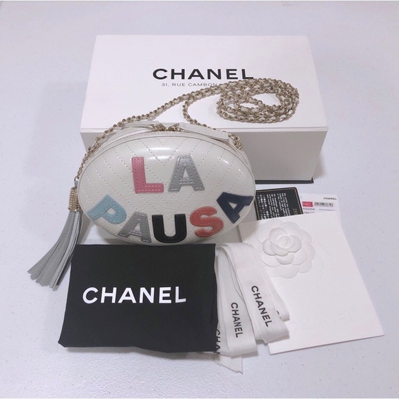 🚫SOLD🚫 BNWT Chanel 2019 Runway Multicolor Clutch - Picture 2 of 8